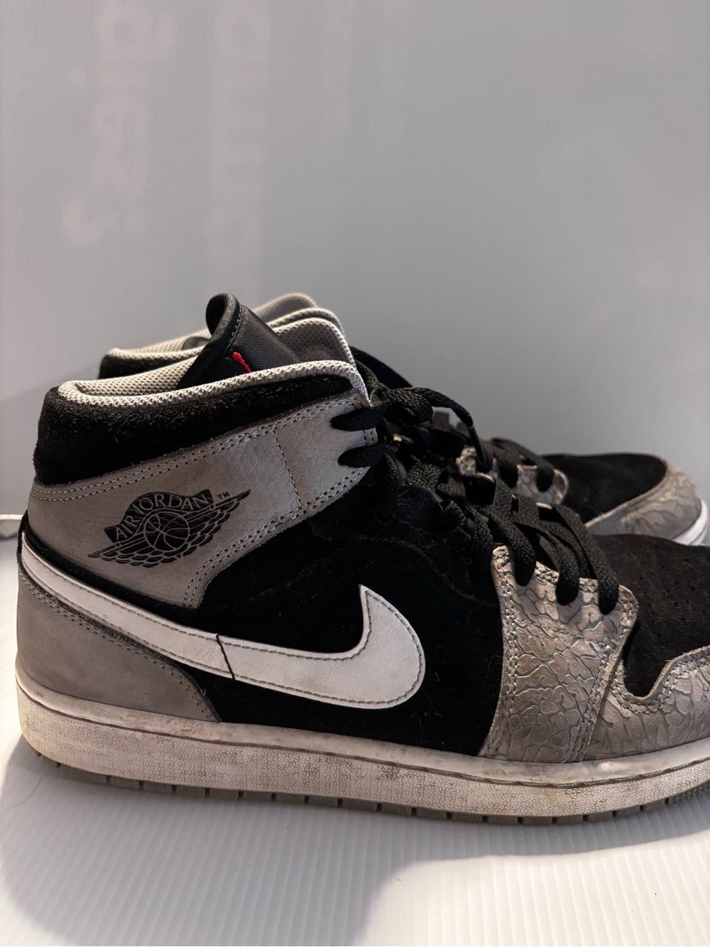 Nike Air Jordan 1 Mid SE Elephant Toe Black Grey Sneakers Men’s Size 11